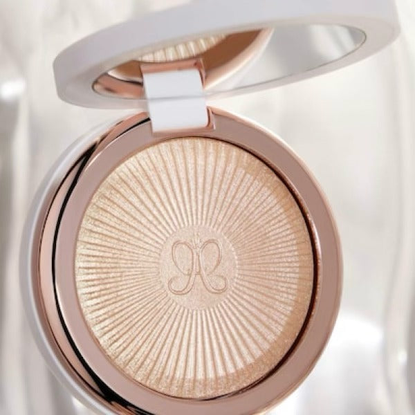 Glow Seeker Champagne Gold Powder Highlighter