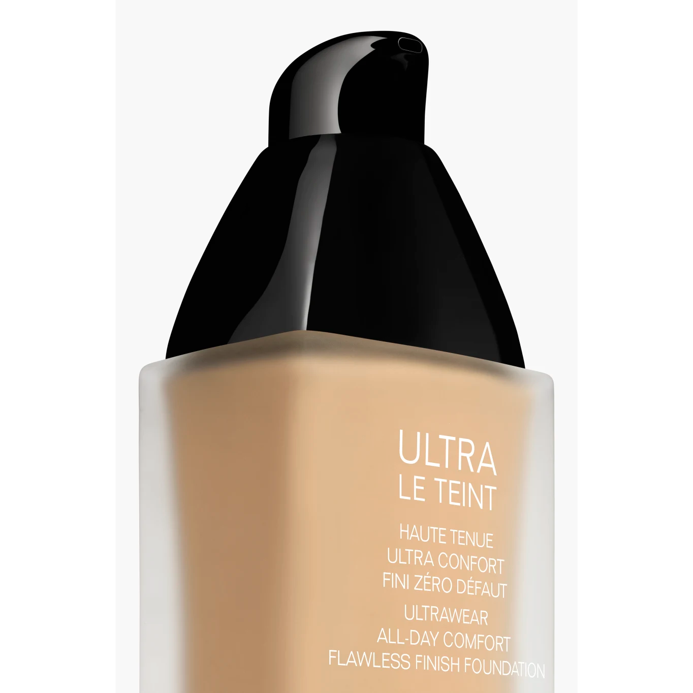 CHANEL ULTRA LE TEINT FOUNDATION