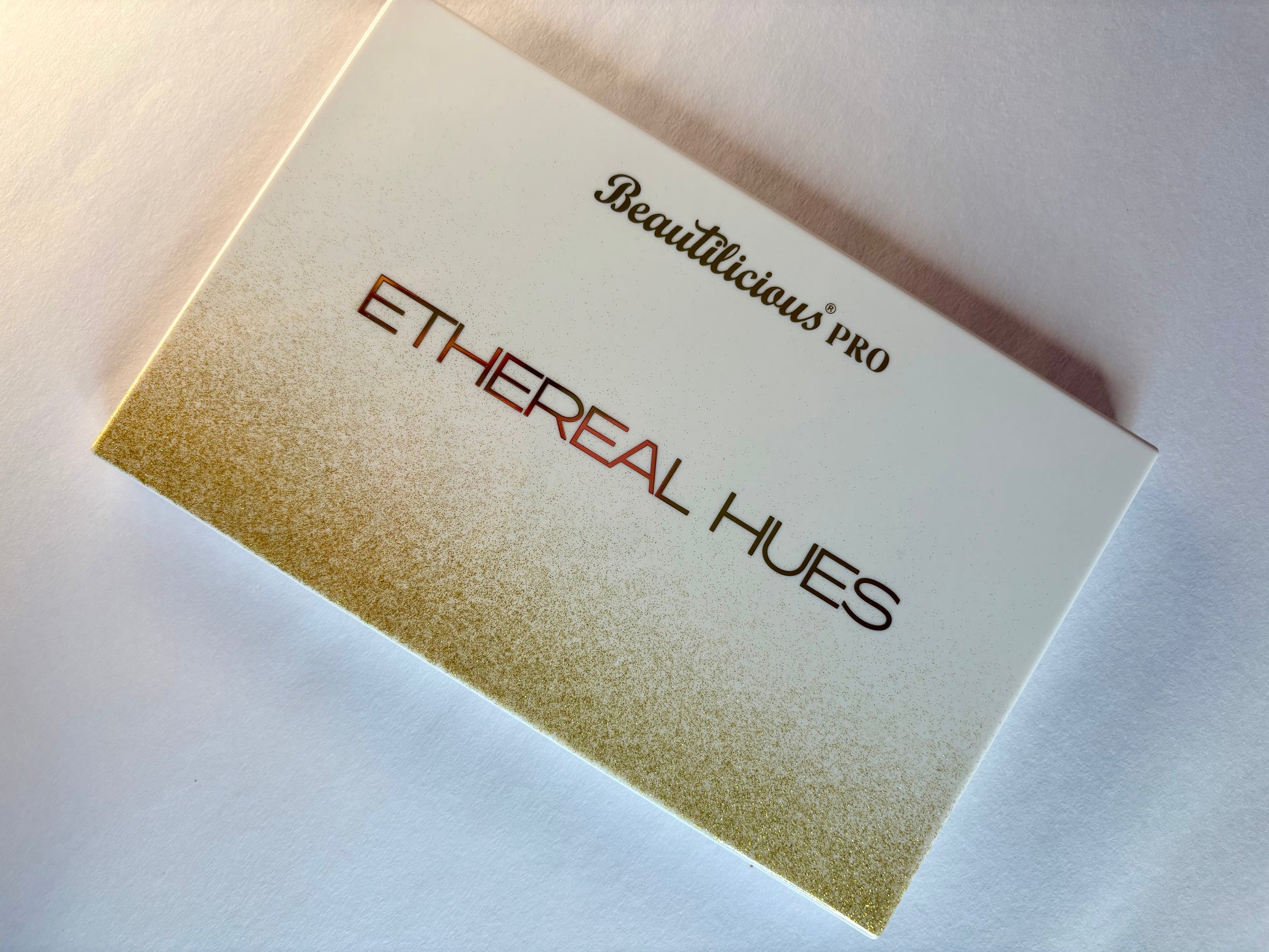 Beatilicious PRO ETHEREAL HUES holographic eyeshadow palette